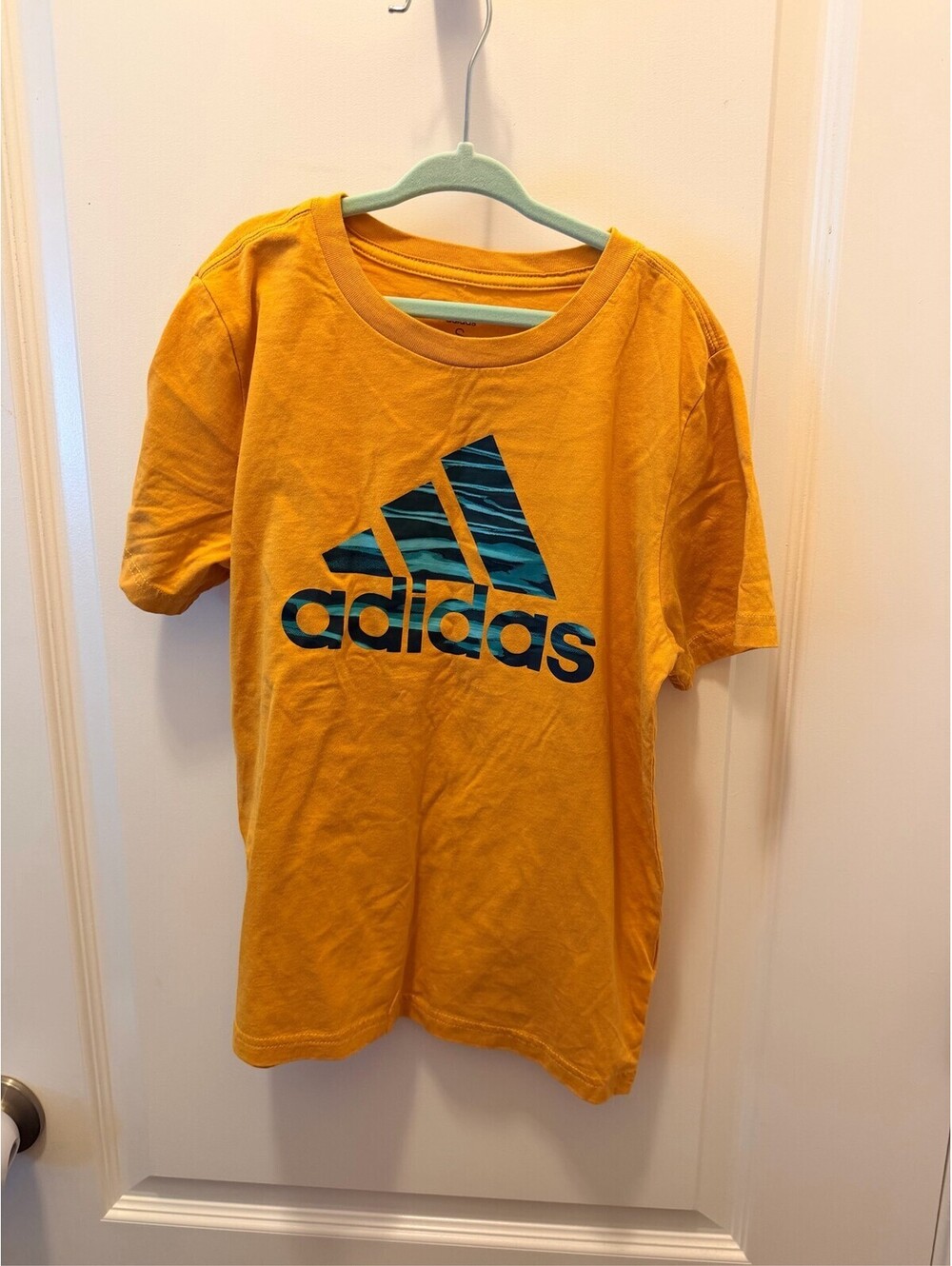 3pk Adidas Converse Nautica Short Sleeve Graphic T-Shirt Size Sm Super soft